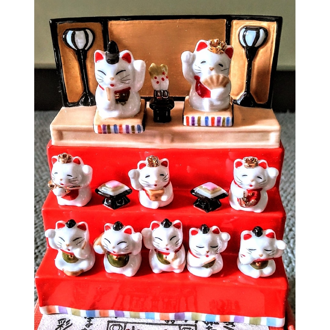 豆雛まねき猫 3段飾り ひな祭り 陶器製 ミニチュア