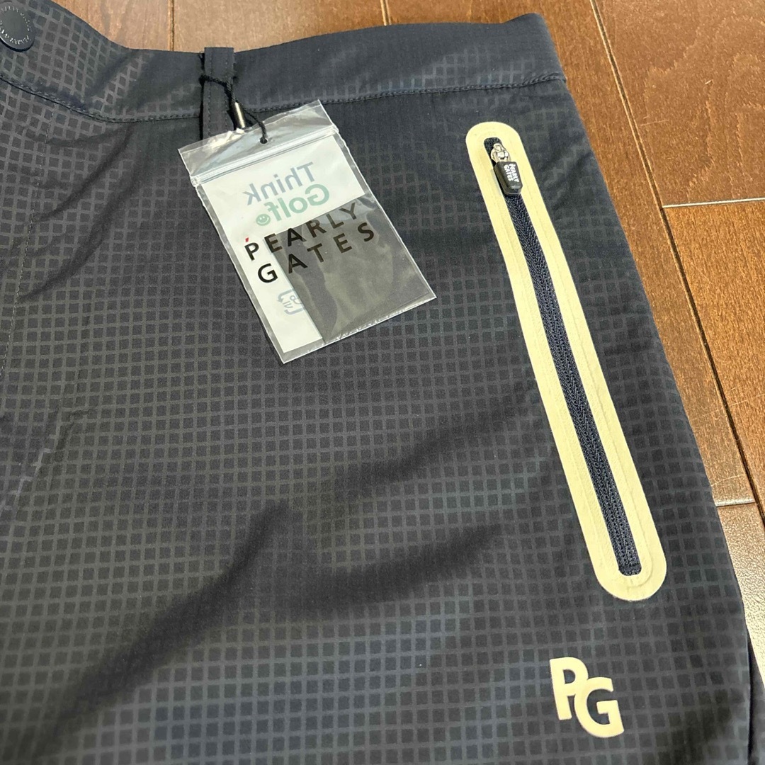 パーリーゲイツ P e WJQヘリポンハーフパンツ濃紺×黄色サイズ6