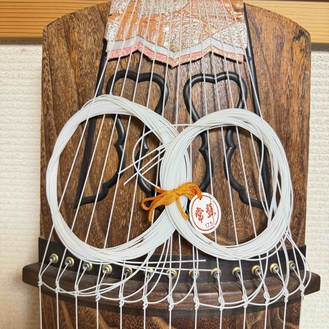 琴 箏 13弦 並甲 蒔絵 和楽器 弦楽器 すだれ彫り 琴 箏 13弦 並甲 蒔絵