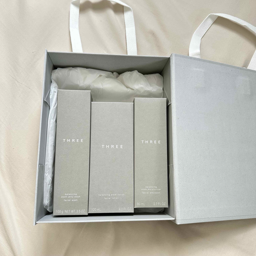 THREE - THREE スリー 洗顔料 化粧水 乳液 ギフトボックス付き ☆未