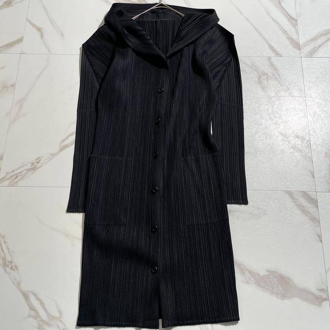 PLEATS PLEASE ISSEY MIYAKE - PLEATS PLEASE long Hooded coat Black