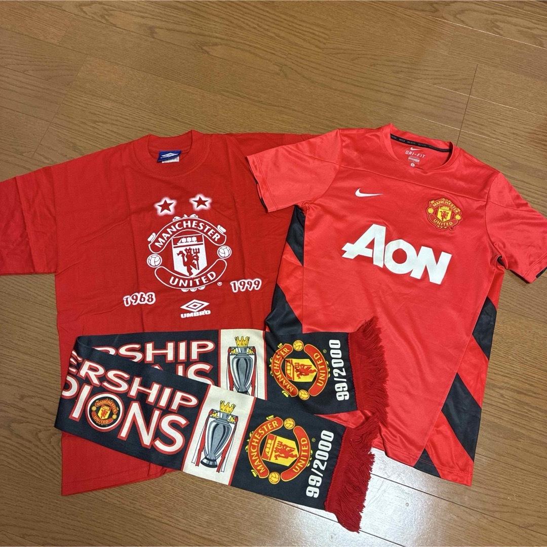 マンチェスター・ユナイテッド Tシャツ、マフラー、トレーニングウェア