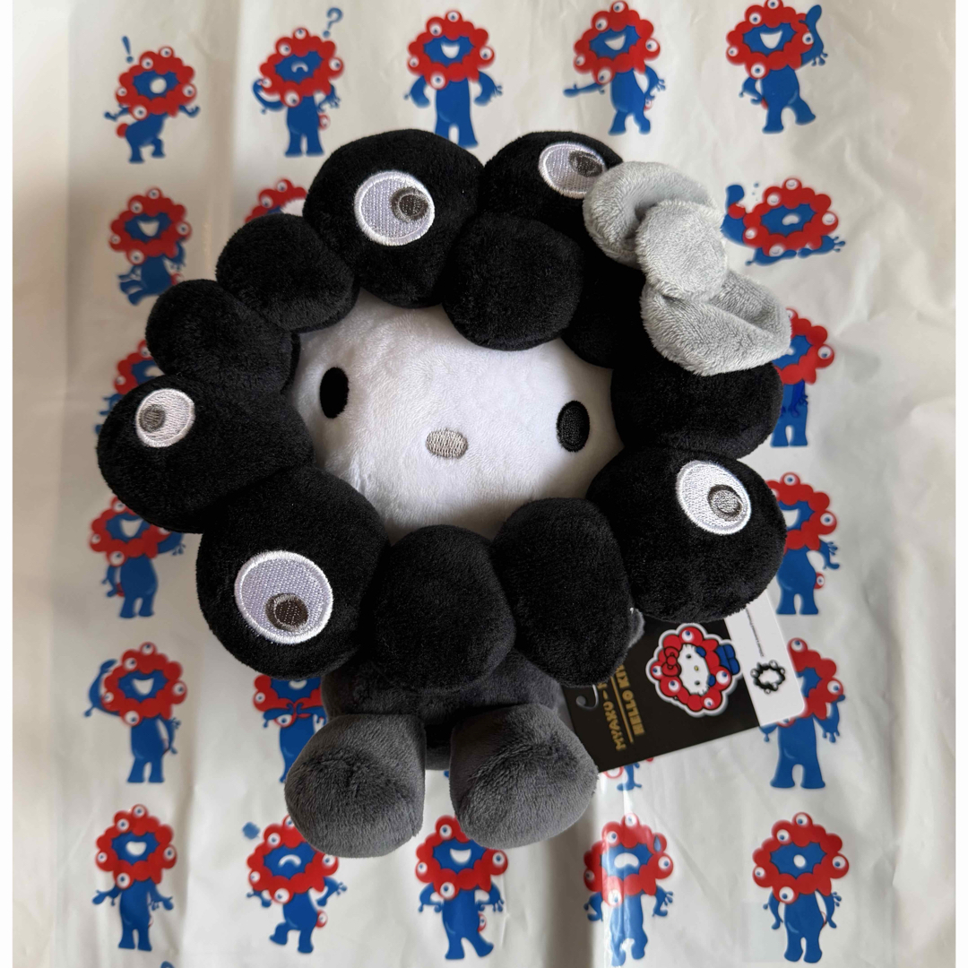 大阪万博限定 サンリオミャクミャクなりきりキーホルダー ハローキティ