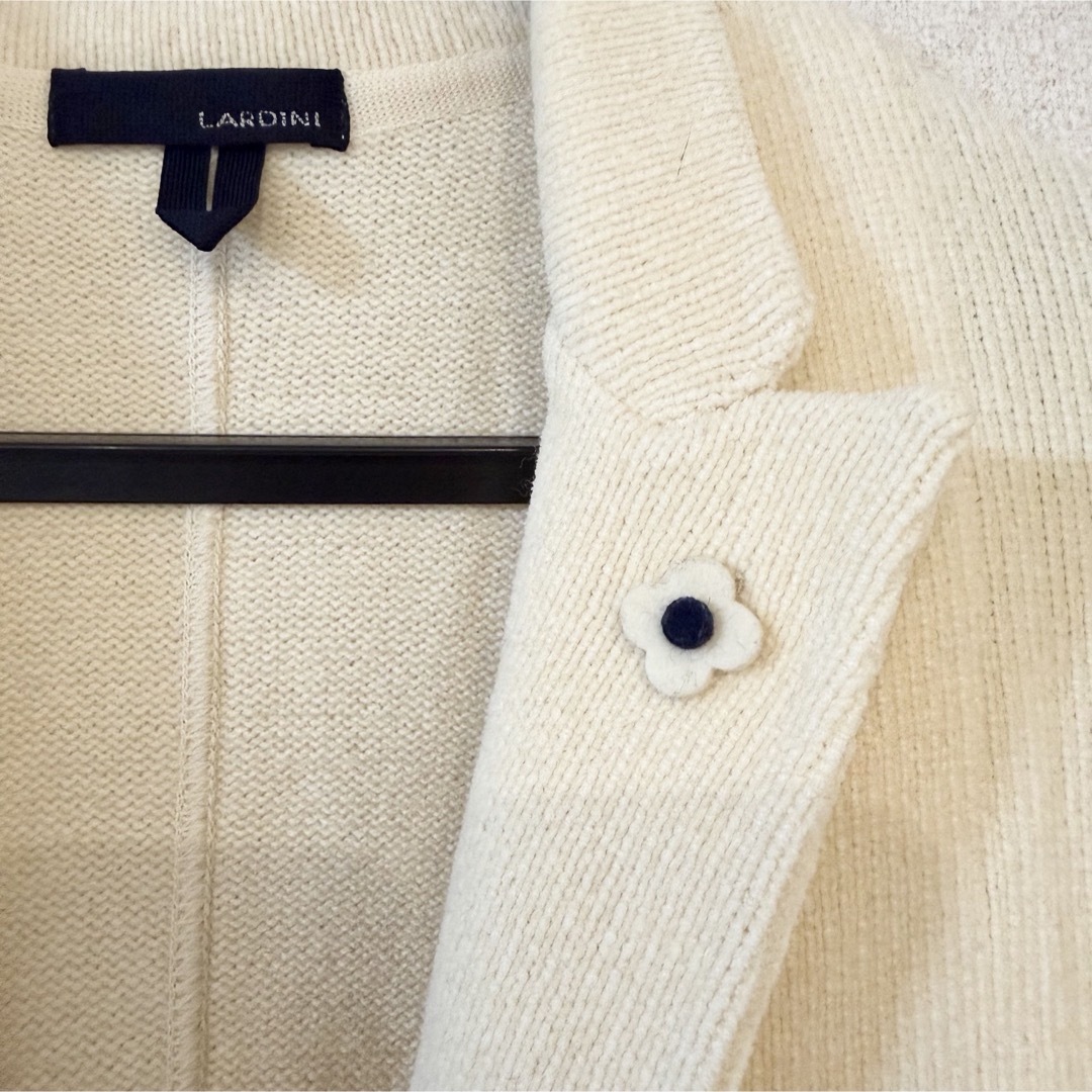 LARDINI - LARDINI アイボリー テーラードジャケット ブートニエール