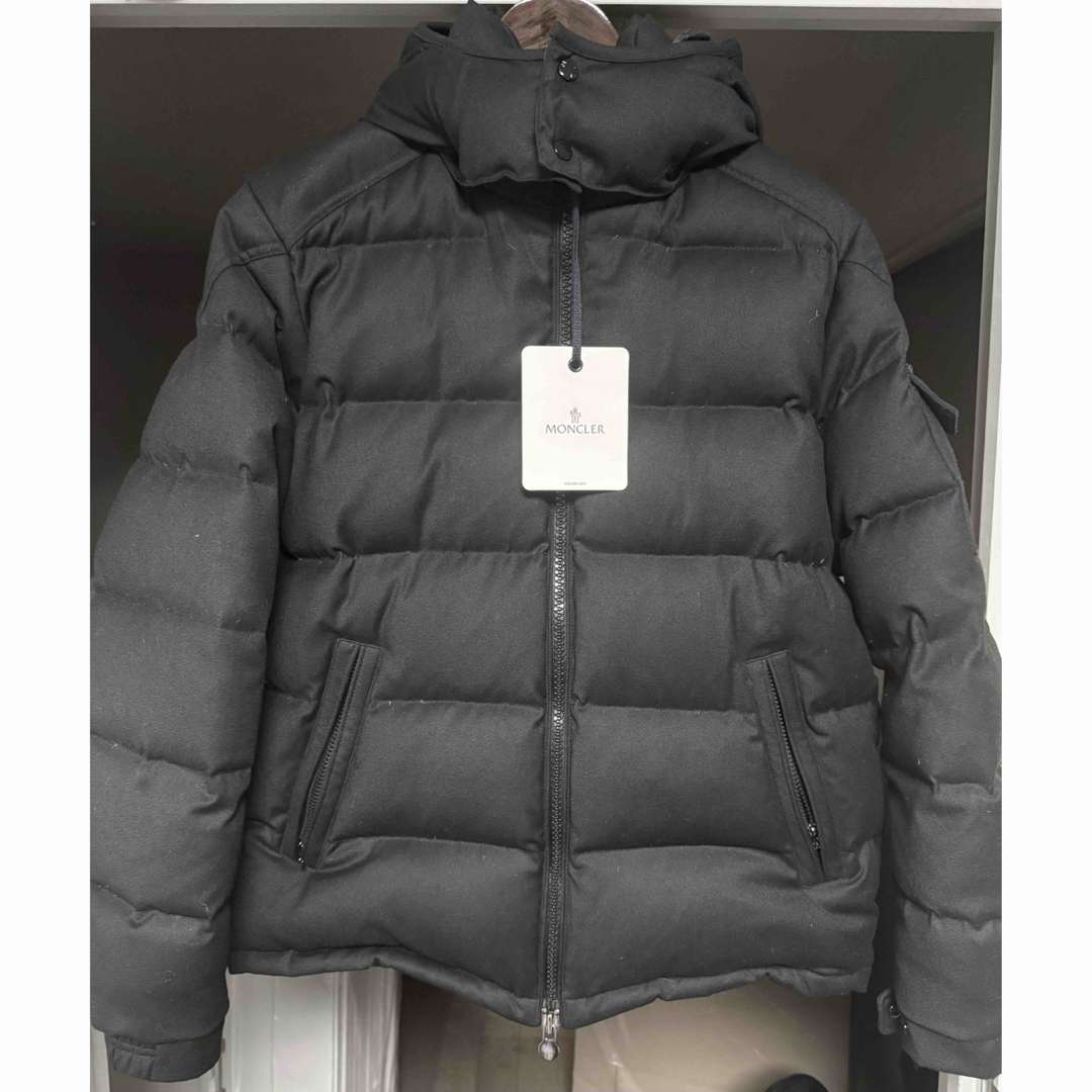 MONCLER - 【未使用最安値】現行品 定価40万 モンクレール モンジュ