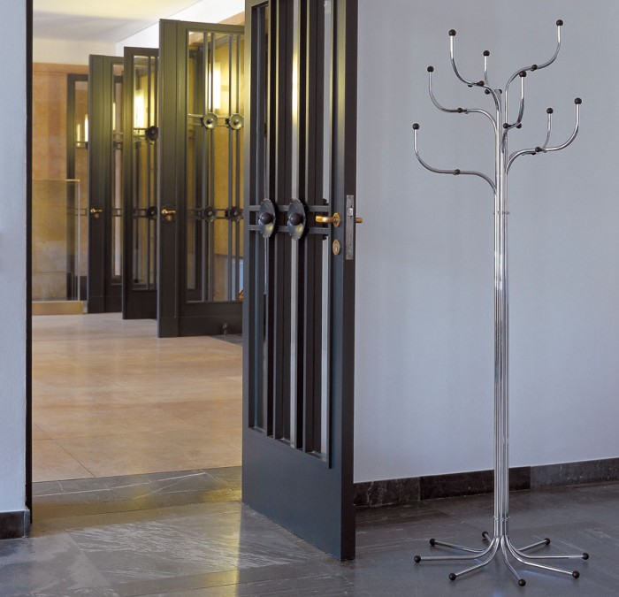 Coat Stand −2−使い込むほど味わい深いインダストリアルなデザイン