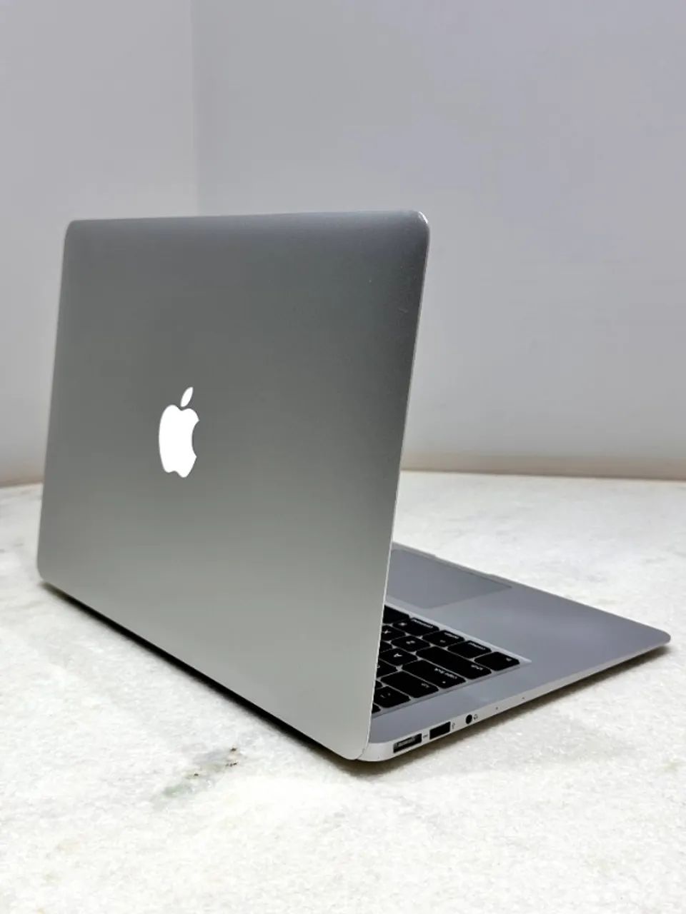 MacBook Air (13-inch, 2017) Excelente estado - Notebooks - Plano
