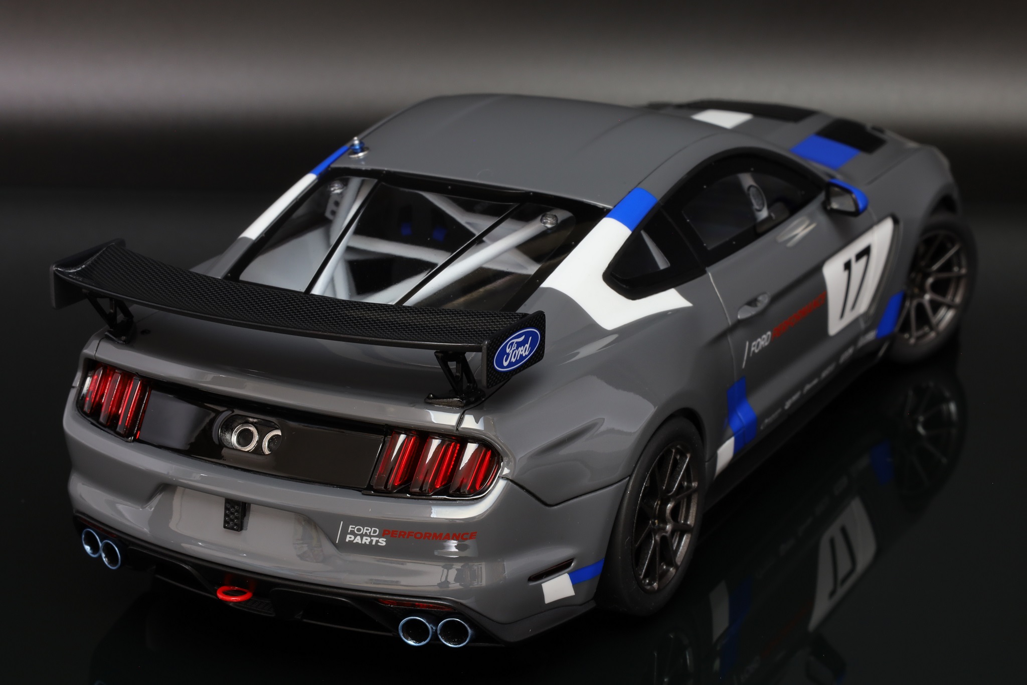 タミヤ 1/24 フォード マスタング GT4 SEMA｜車・AUTO｜プラモデル