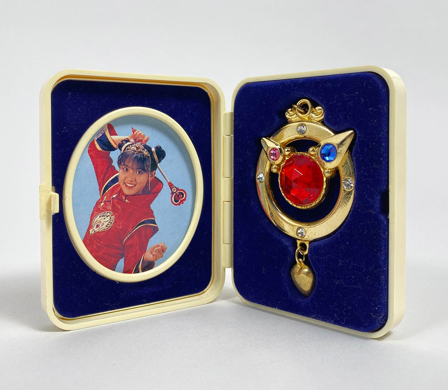 5012] 魔法少女ちゅうかなぱいぱい! とってもすてきなペンダント