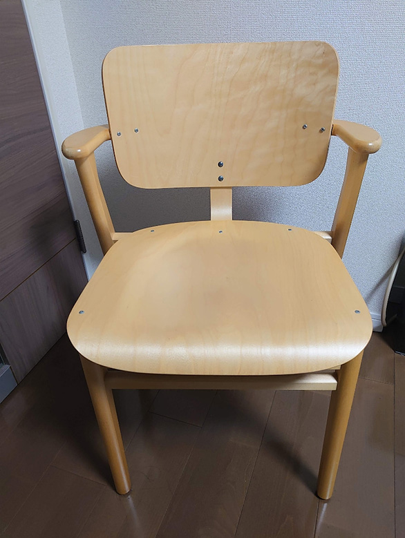 ドムスチェア(Domus Chair)