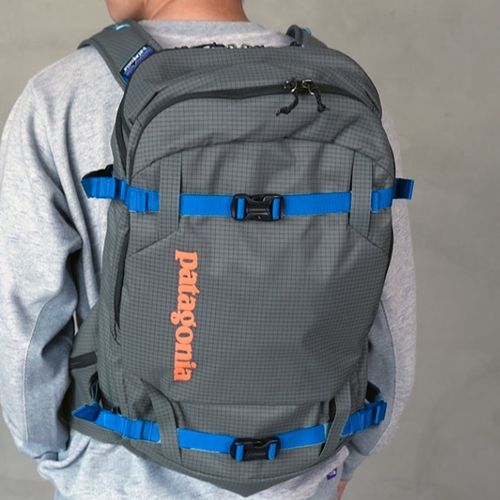 パタゴニア スノードリフター30リットル(新古品) ラテ】パタゴニア