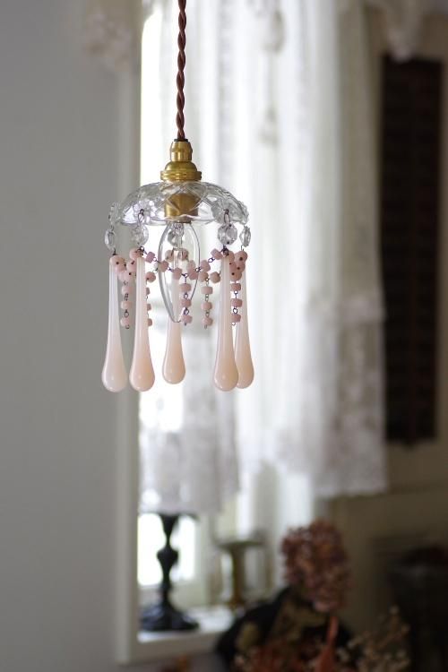 0066fフランスアンティークピンクオパリンガラスドロップミニ