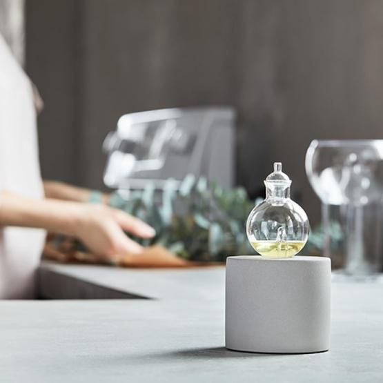 DRESS HERSELF アットアロマ ディフューザー/オーブ