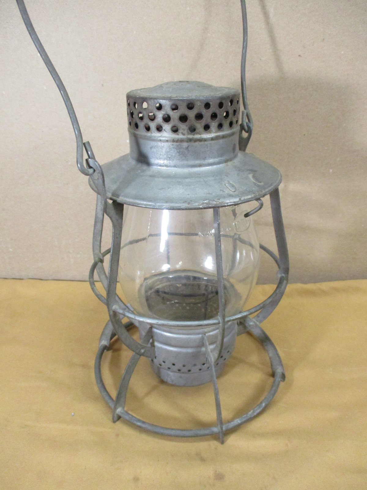 Vintage Dietz No.39 NEW YORK Steel Clad Rail Road Lantern with