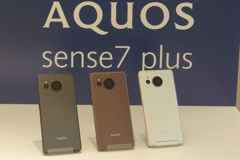 カメラを強化した「AQUOS sense7」と動画閲覧に強い「AQUOS sense7