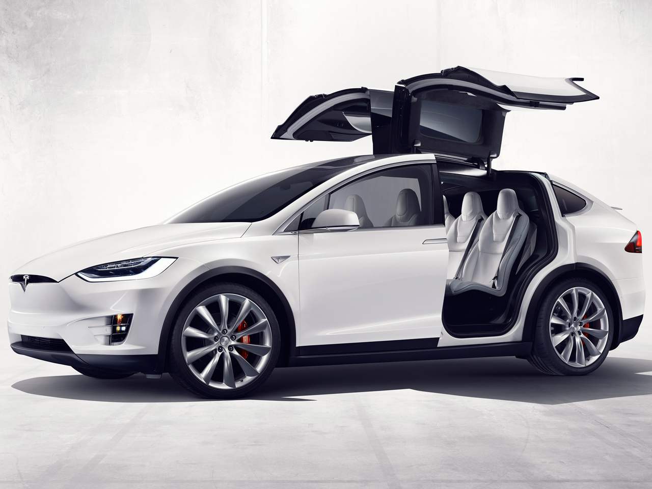 テスラ モデルXの価格・新型情報・グレード諸元 価格.com