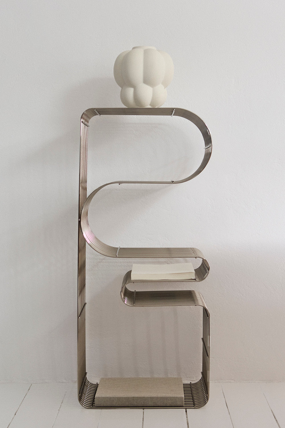 Curva Bench – AYTM – industrialkonzept