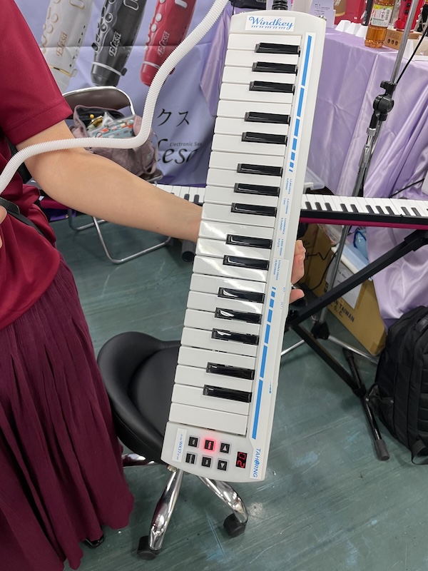 鍵盤楽器 WMD AXYS 鍵盤楽器 WMD AXYS Native Instrumentsより初のミニ