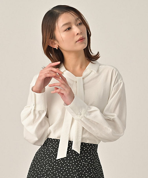 リラックスボウタイブラウス（2002602006） | UNTITLED