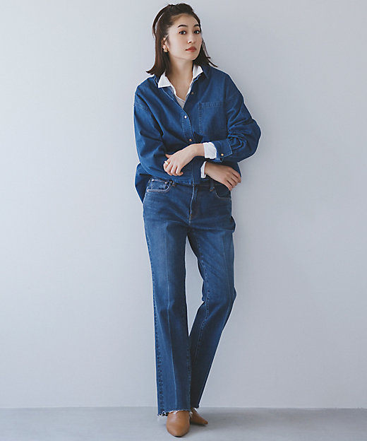 RED CARD TOKYO×23区】デニム フレアパンツ