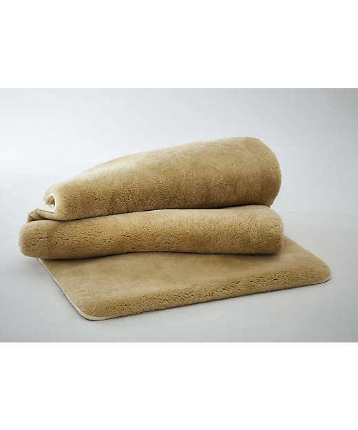 西川 ロイヤルシープトン ムートンシーツ（IJA4505511