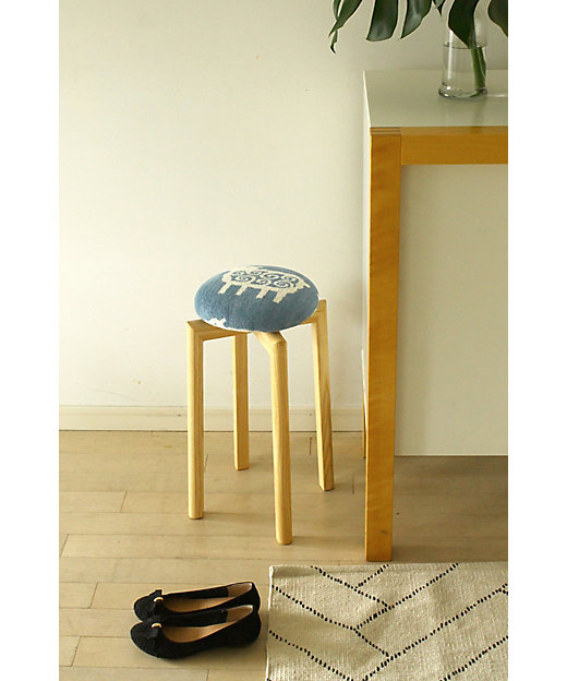 スツール ヒツジ ブルー | KLIPPAN/クリッパン | 三越伊勢丹オンライン