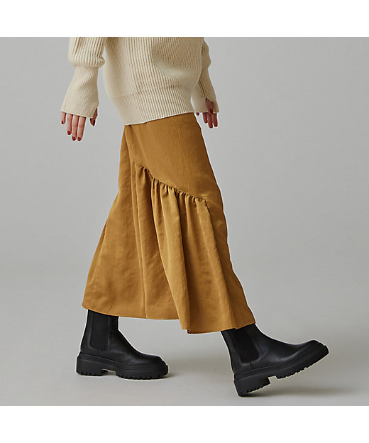 クリンクルサテン アシンメトリーギャザースカート | maison