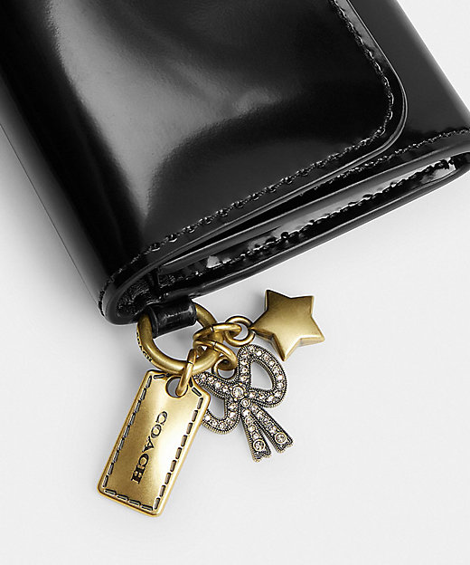 エッセンシャル フラップ カード ケース・チャーム（ミニ財布