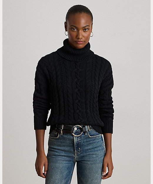 ケーブルニット タートルネック セーター