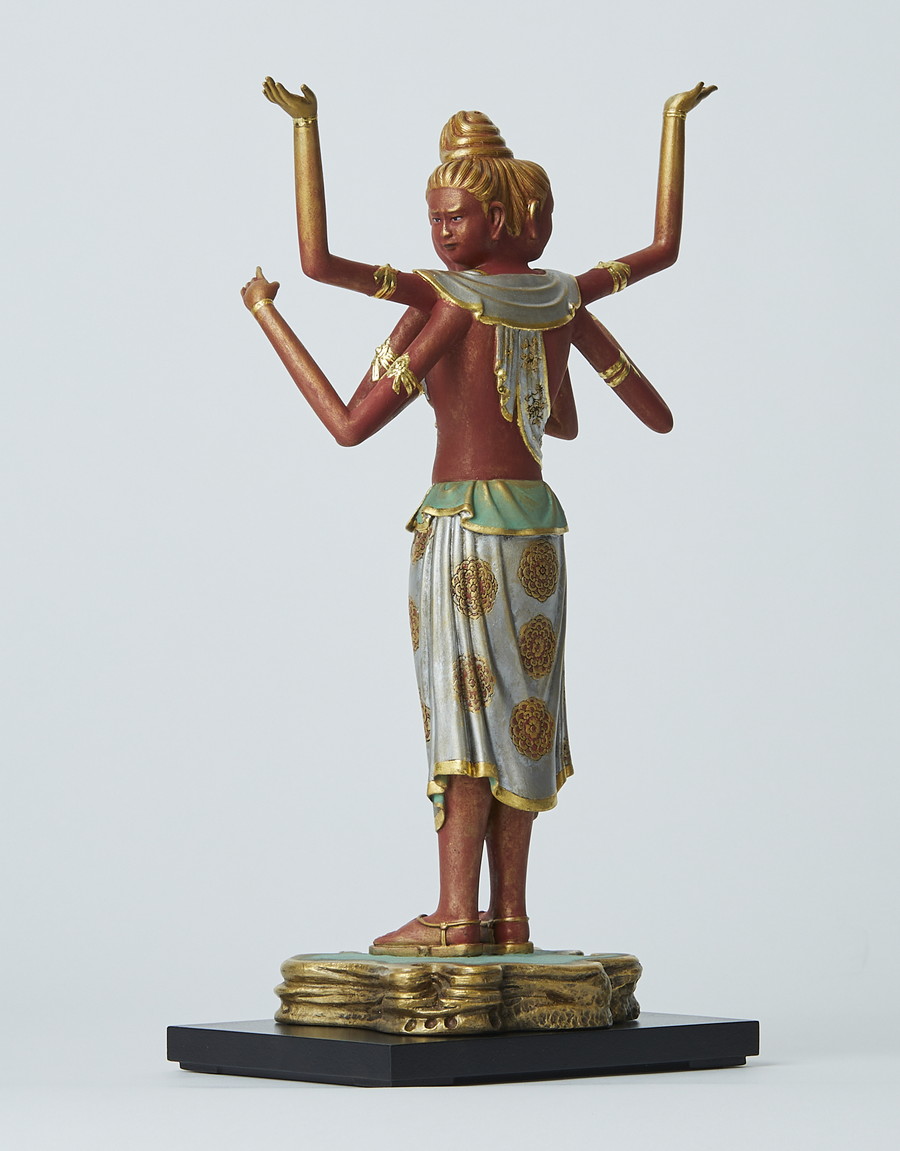 イスム-仏像のもつハイセンスな臨場感を楽しむ