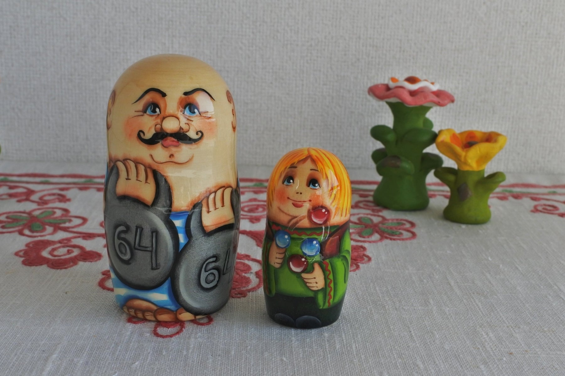 マトリョーシカ サーカス 3ピース ピエロ 道化師 力持ち ジャグリング