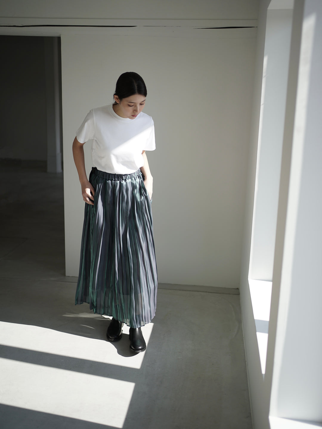 Pre-order] Aurora cloth double side pleated skirt / emerald