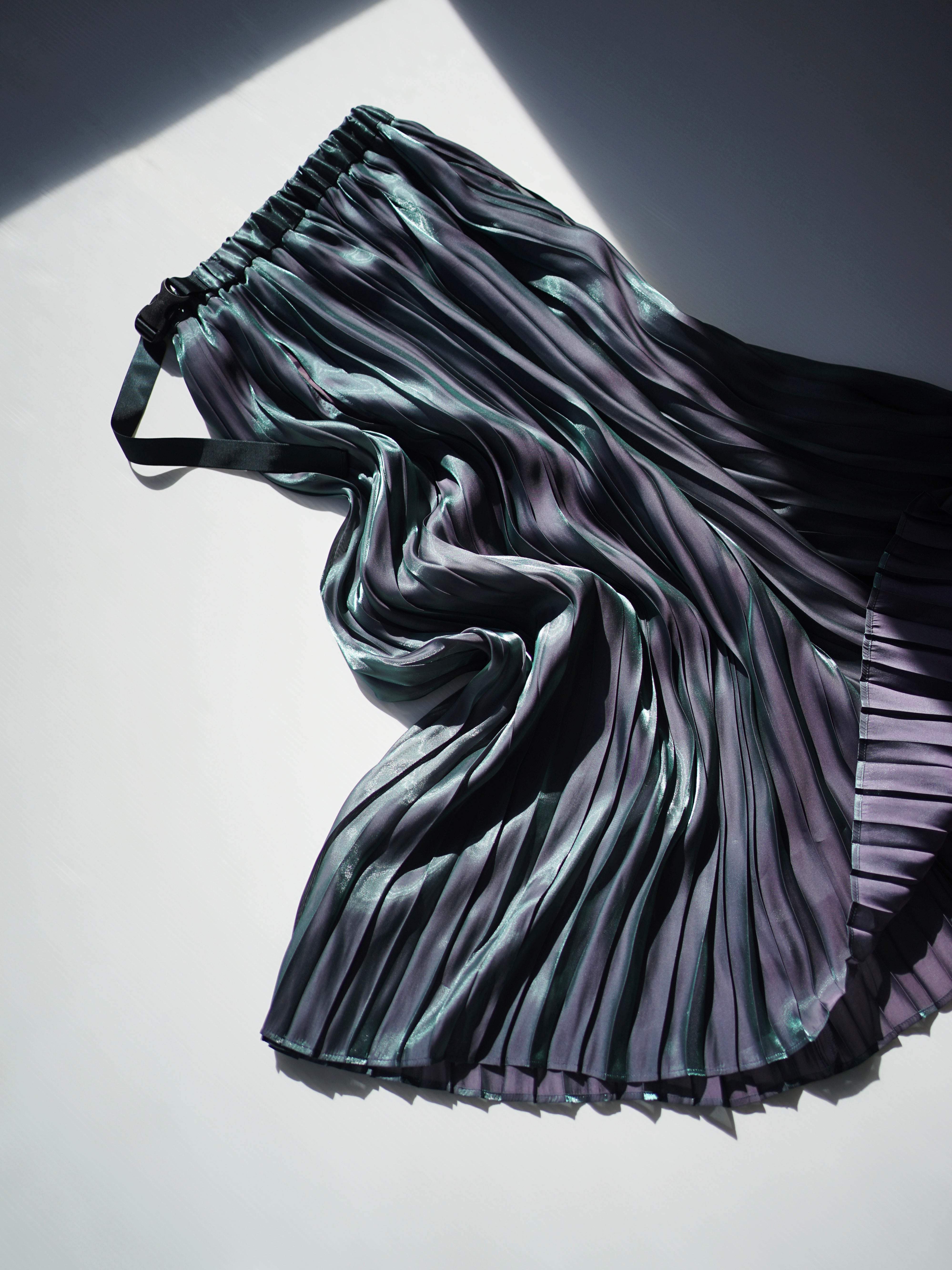 Pre-order] Aurora cloth double side pleated skirt / emerald