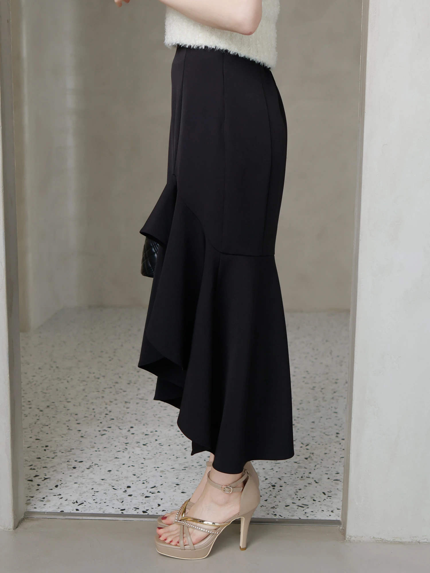 LIP SERVICE（リップサービス）｜ バックスピンドルラッフルマーメイド