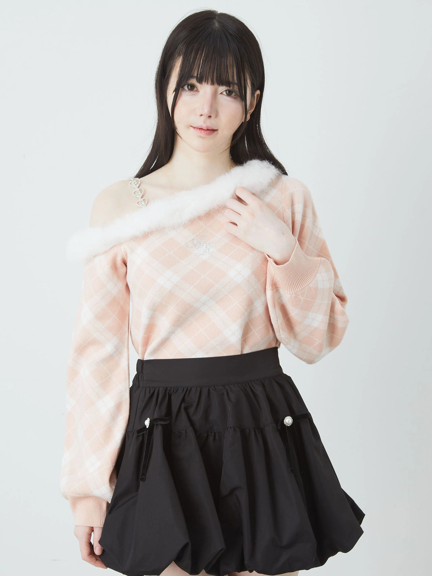 ファーオフショルチェックニットプルオーバー - Ank Rouge(アン