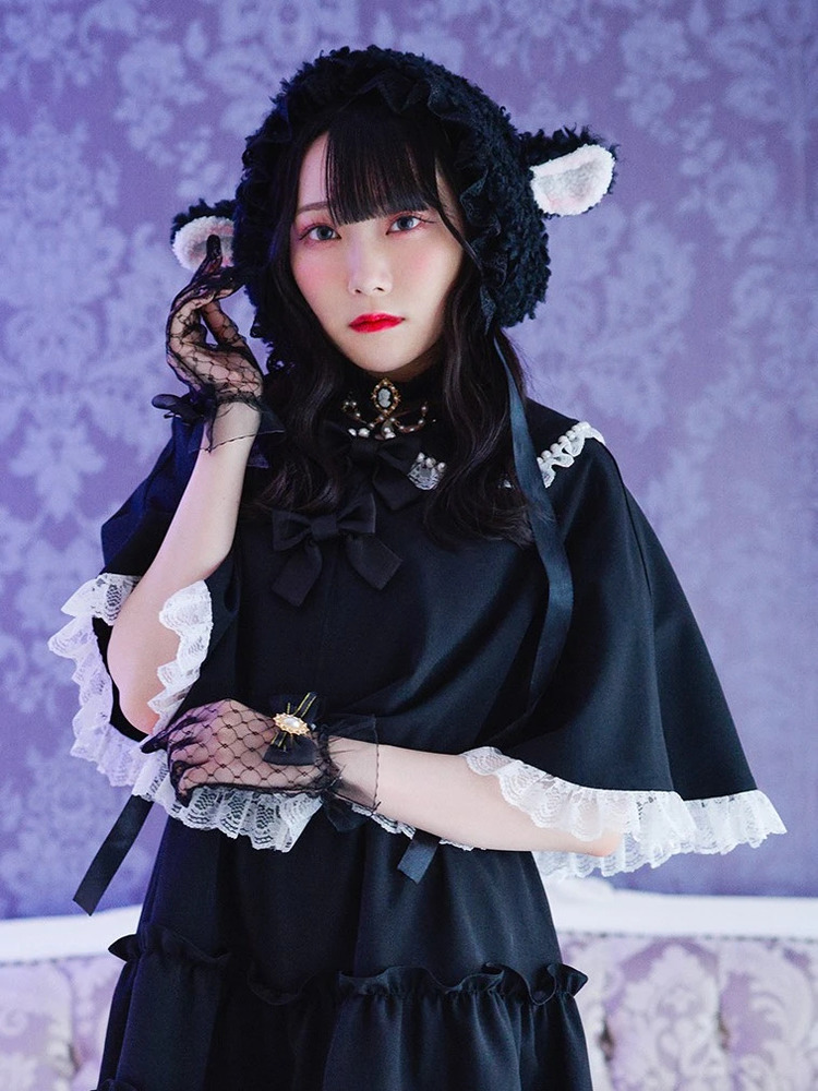 試着のみ】 Jamieエーエヌケー リボンが3つフリルケープ ポンチョ