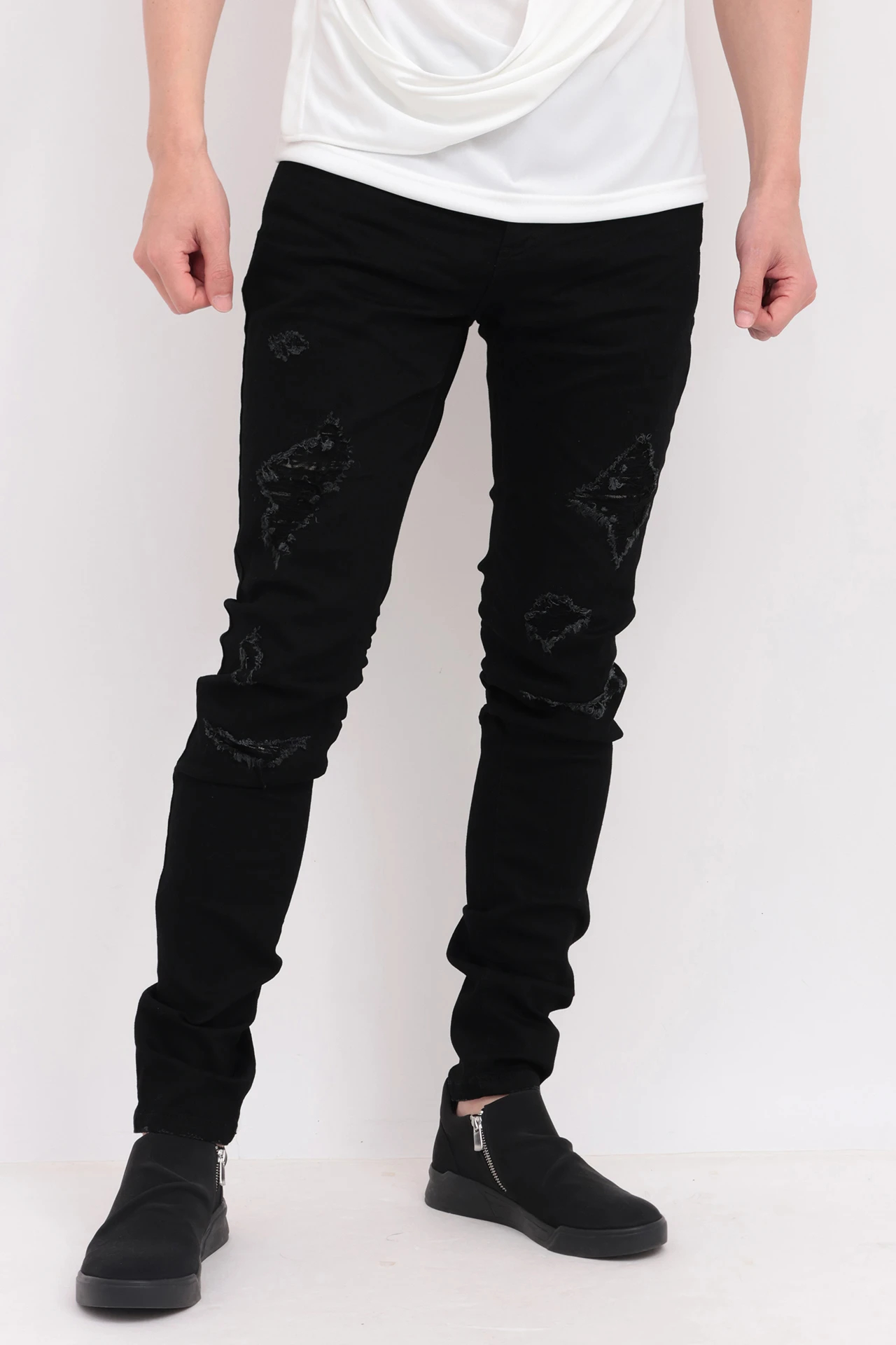 TORNADO MART∴ハードリメイクブラックスキニーデニム / TORNADO MART