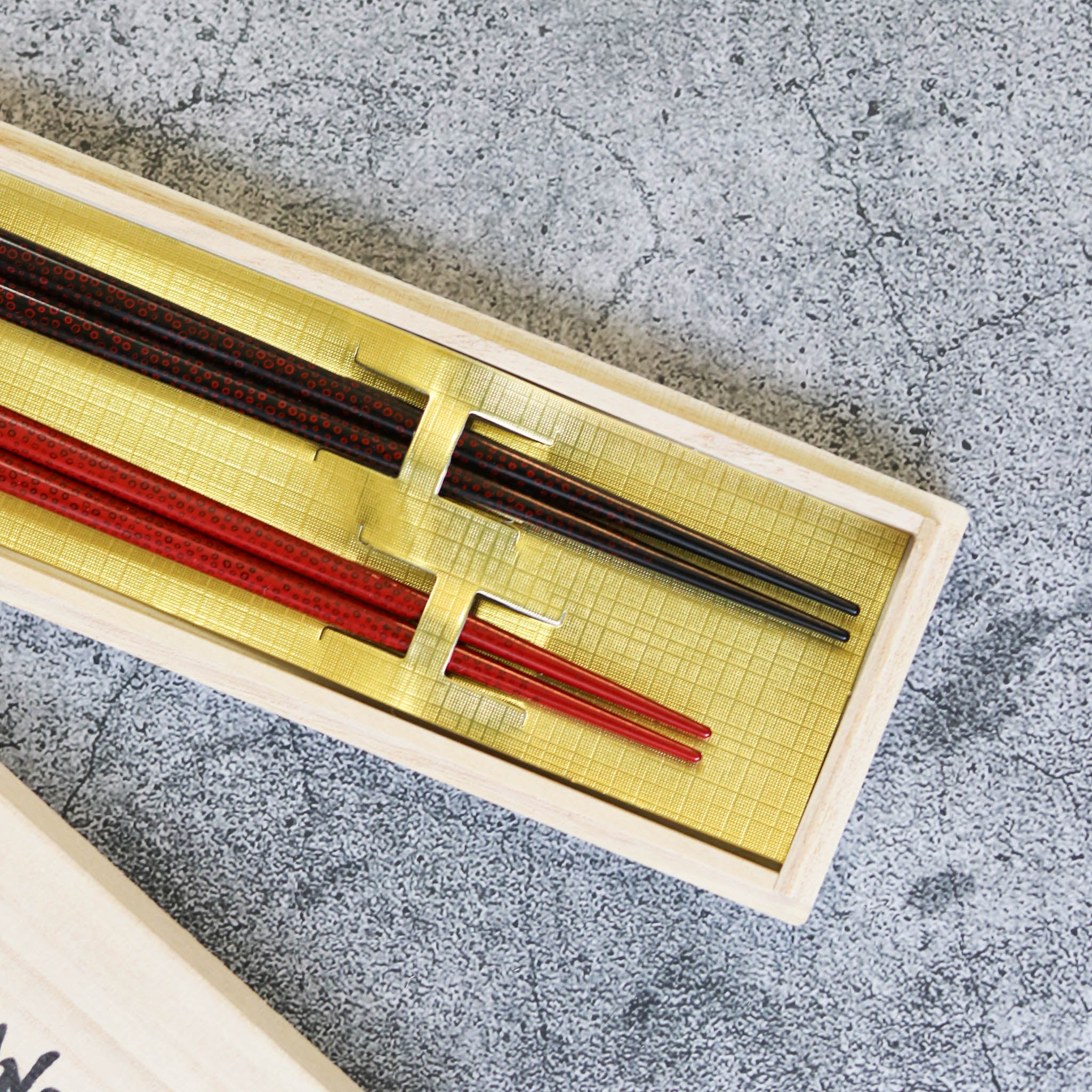 津軽塗 | 夫婦箸 七々子塗 | 黒・茜 | 小林漆器