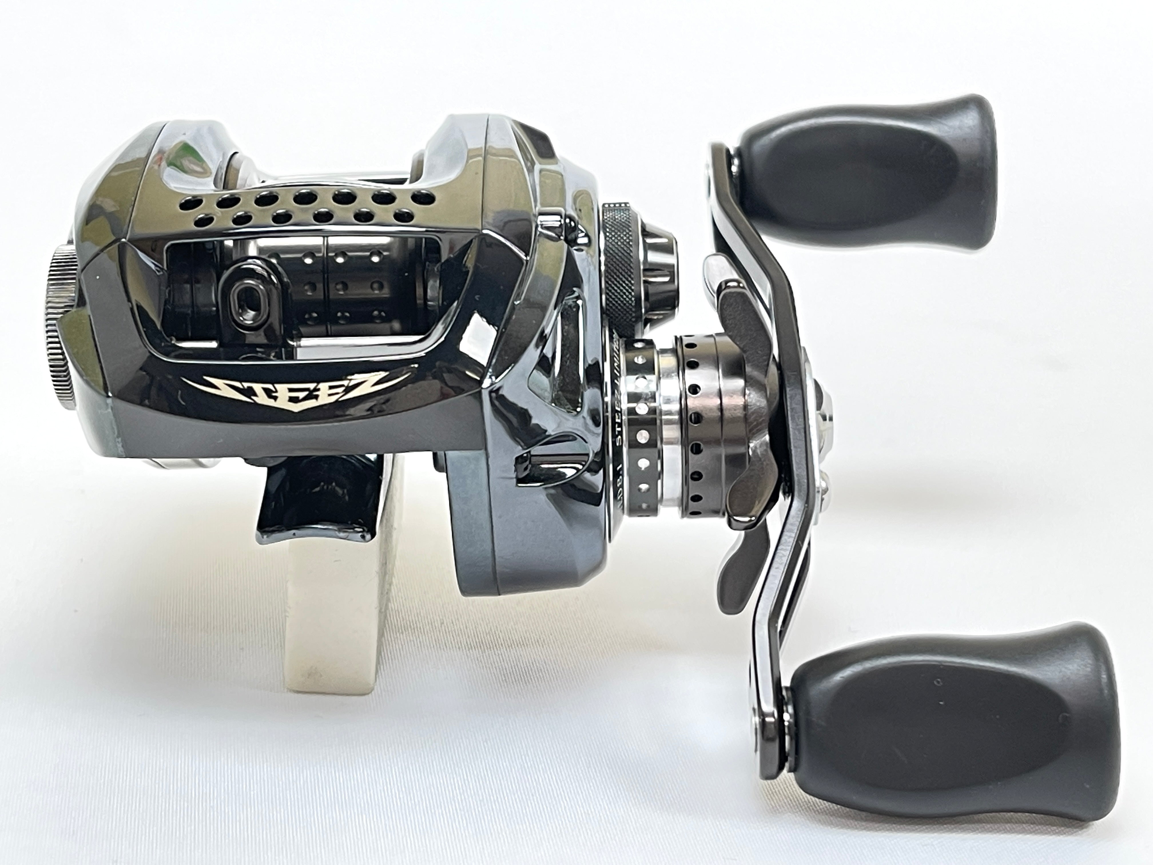 希少・廃盤品】DAIWA ダイワ STEEZ LTD SV 105XH (右) 希少・廃盤品