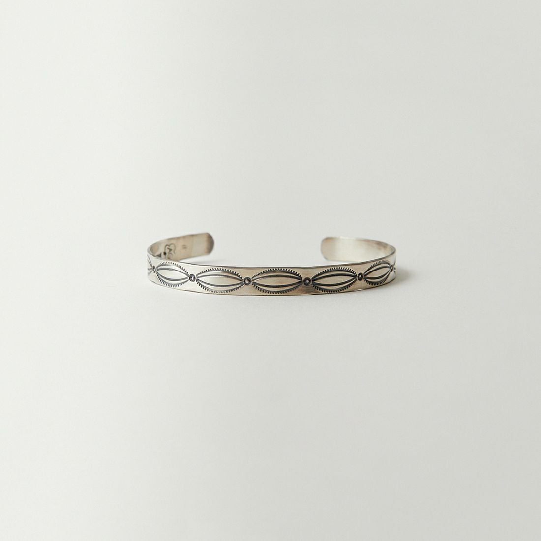 Indian Jewelry [インディアンジュエリー] スタンプワークバングル