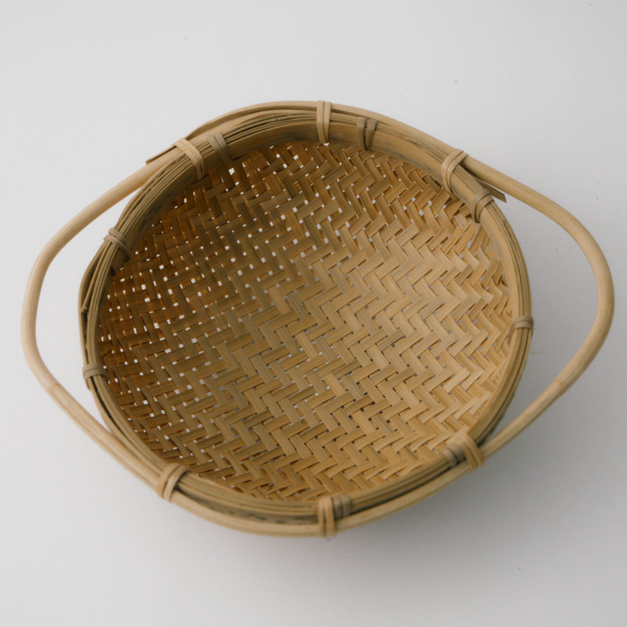 ハンドルつき竹ザル（2個セット） – JINNAN HOUSE