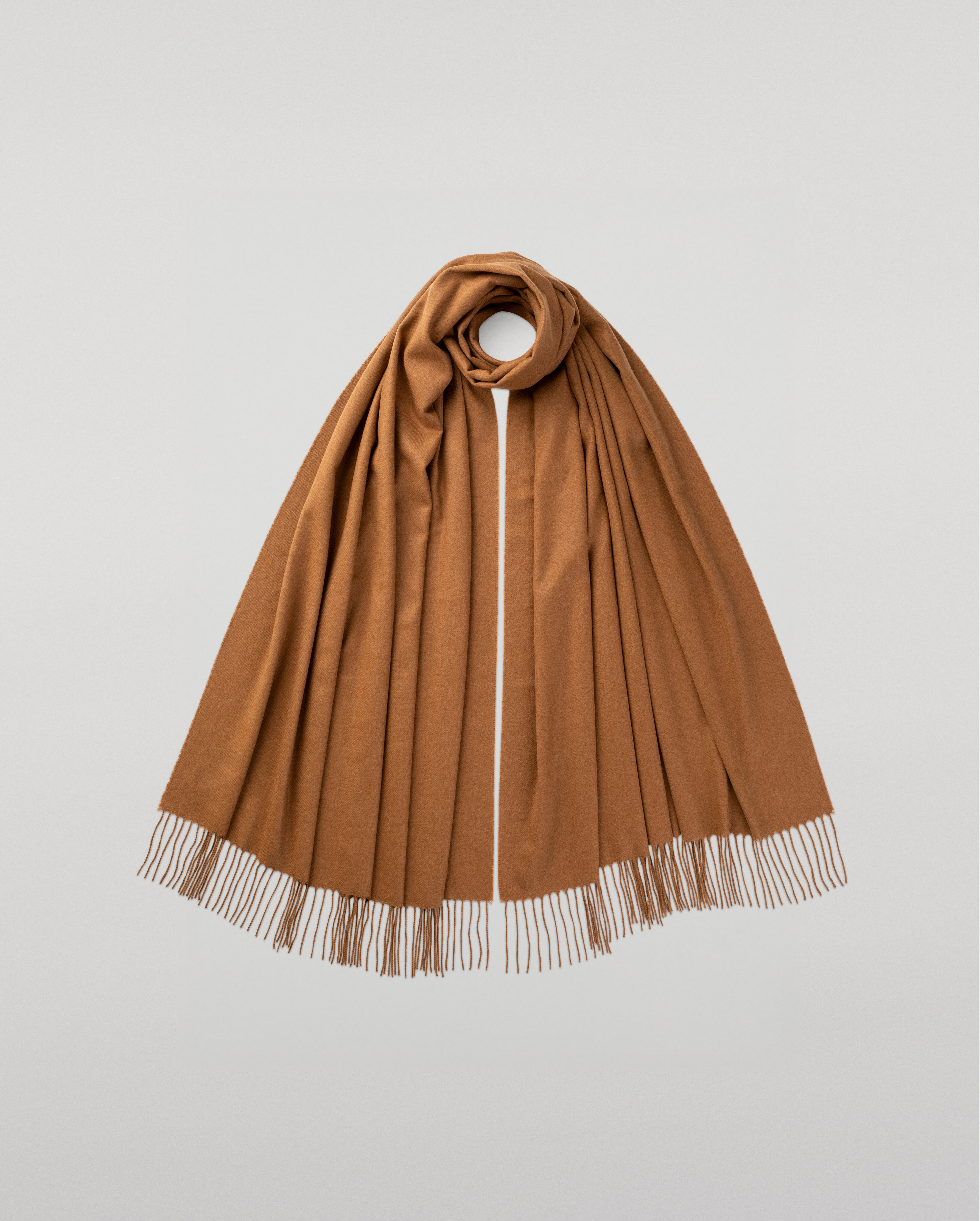 Pure Vicuña Stole | Vicuña Accessories | Johnstons of Elgin