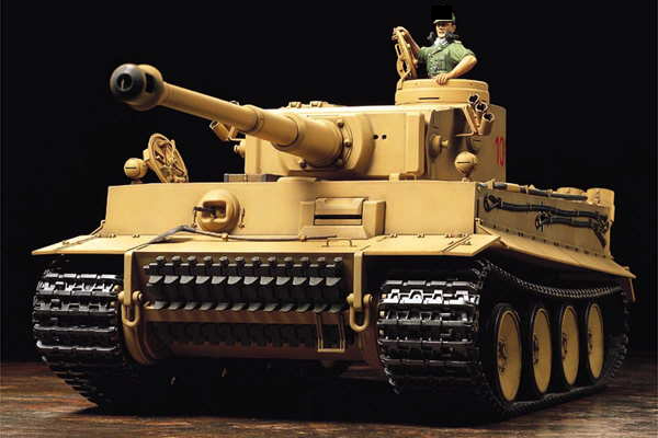 German Tiger 1 Early Production Tamiya 36203