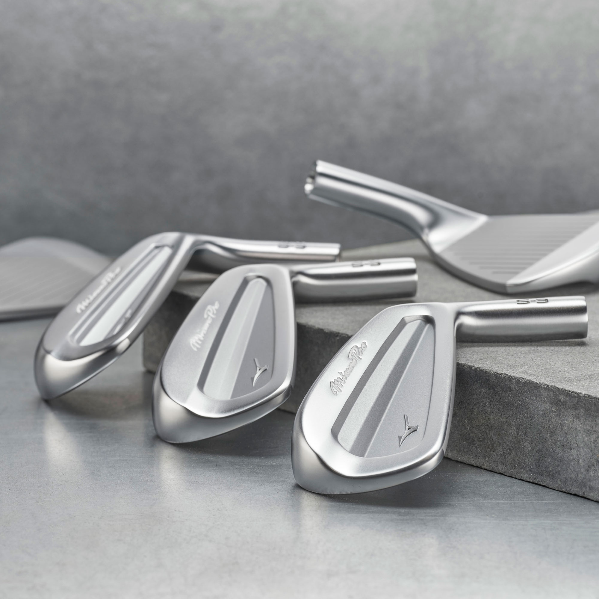 Mizuno Pro S-3 アイアン6本組／左用(No.5～9、PW)(Dynamic Gold 120