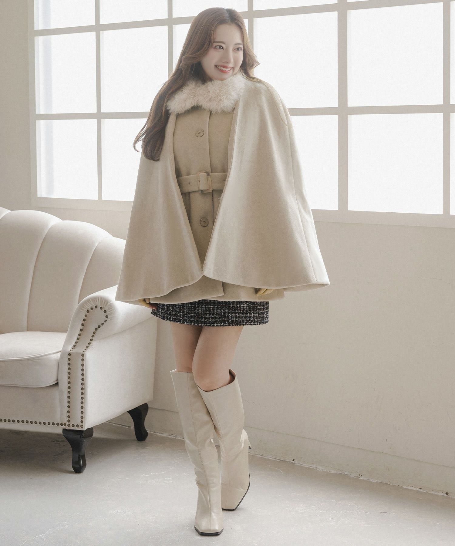 フェイクファー付きケープコート JB23575 | レディースファッション