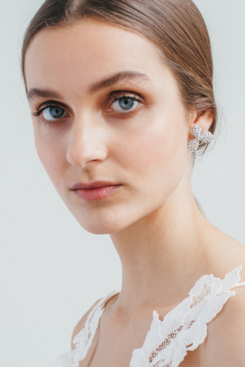 RENTAL][Celeste Stud Earrings Crystal]by JENNIFER BEHR