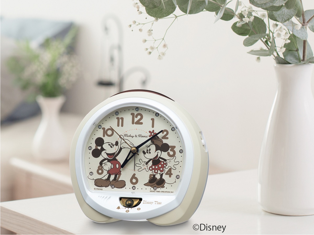 セイコー、ミッキーとミニーの声で起こす目覚まし時計 - 家電 Watch
