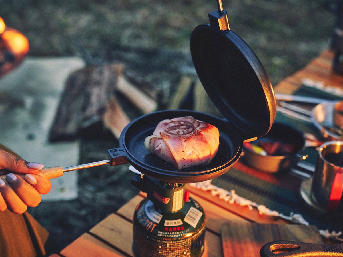 コールマン、挟んで焼ける「ダブルパンクッカー」 - 家電 Watch