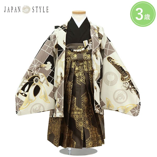 JAPAN STYLE》茶鼠地に日本刀と純白の鷹、薄茶色の袴／七五三・三歳