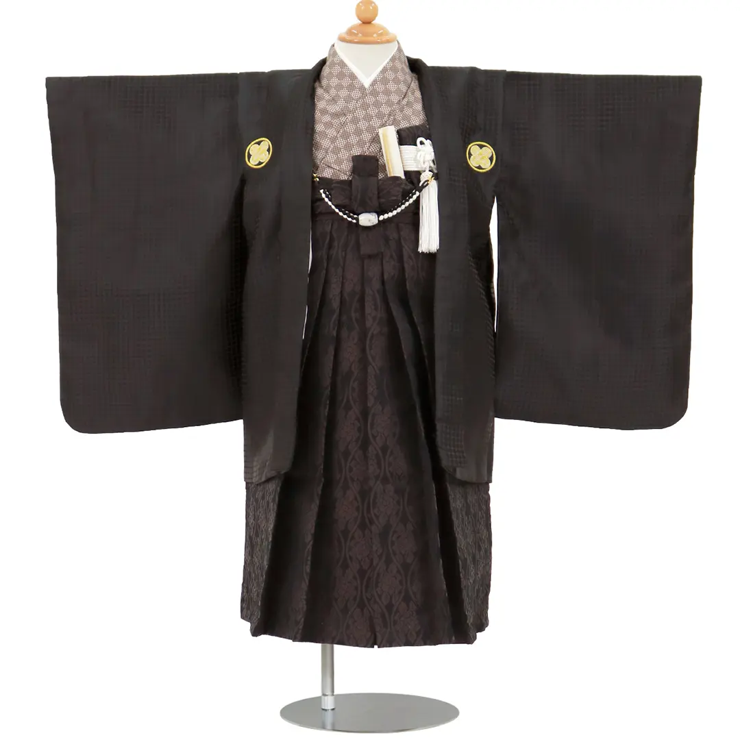 黒地に金の紋付、黒色の袴／七五三・三歳男の子・袴 | 宅配着物